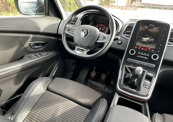 Renault Grand Scenic cena 54500 przebieg: 208000, rok produkcji 2017 z Lesko małe 667